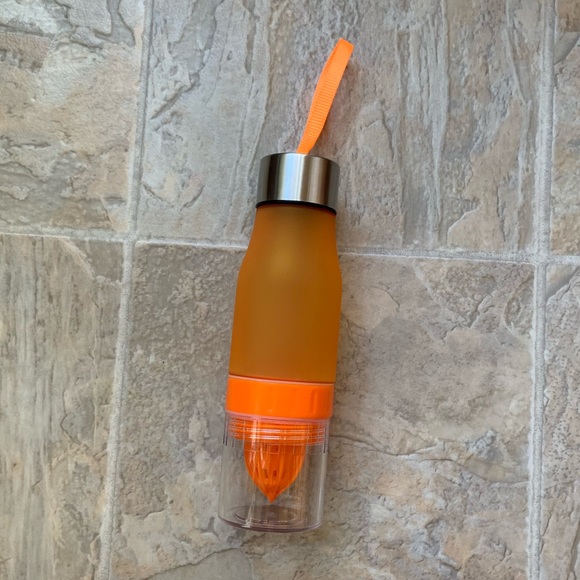 NWOT H2O Fruit Infuser - Picture 3 of 3